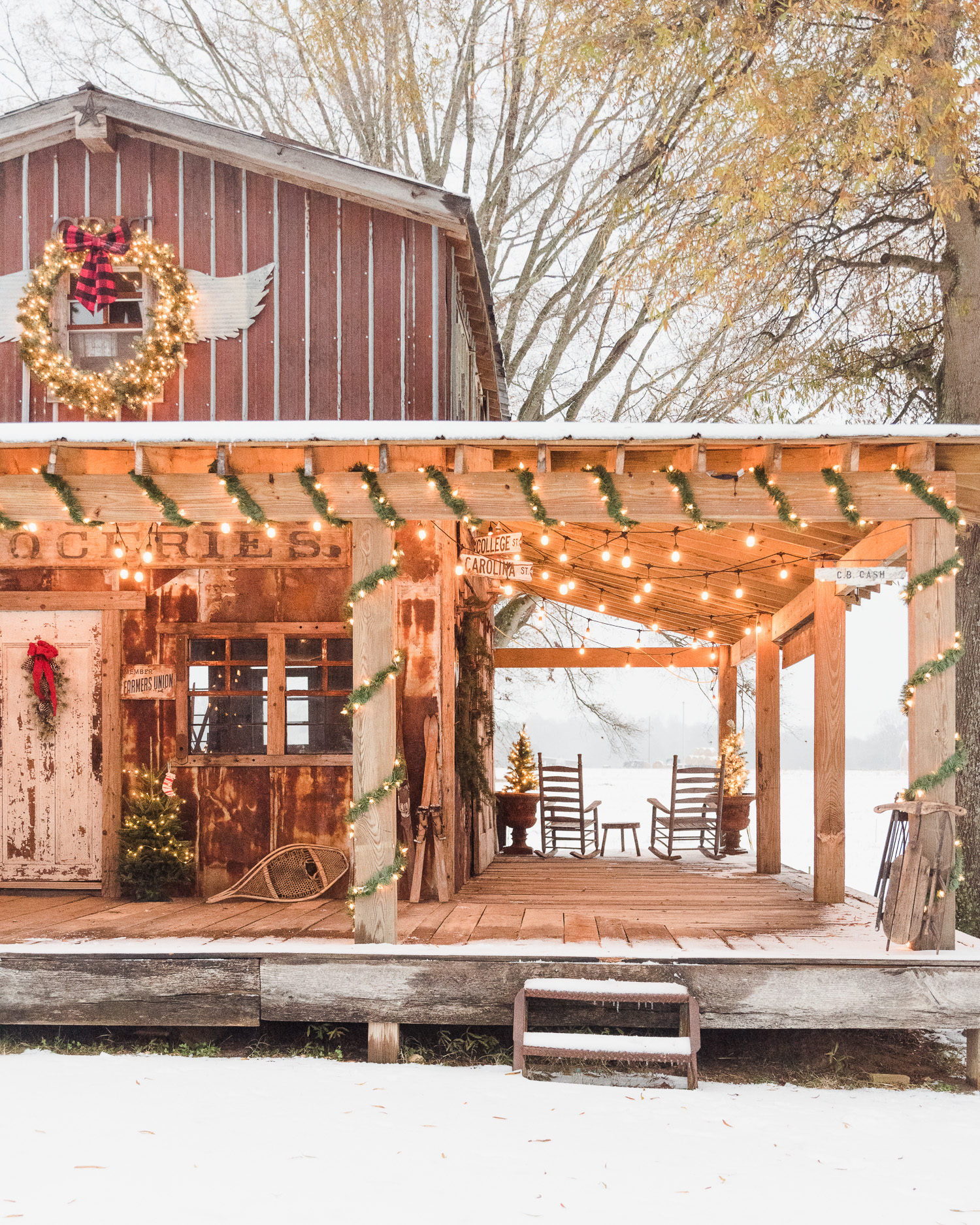 Country Christmas Decorating. Rustic Barn with a peaceful view.